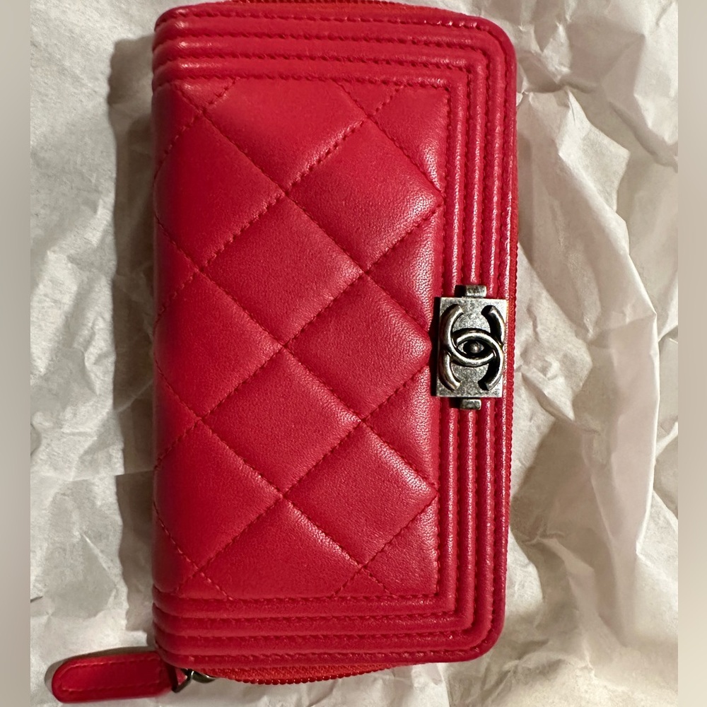 Chanel boy Wallet
